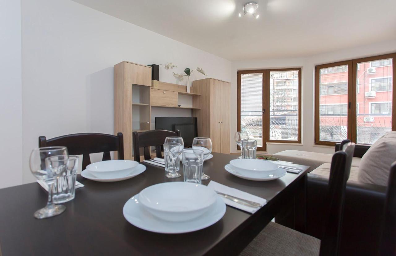 Modern And Bright Near Center - Free Parking Hotel de apartamente Sofia