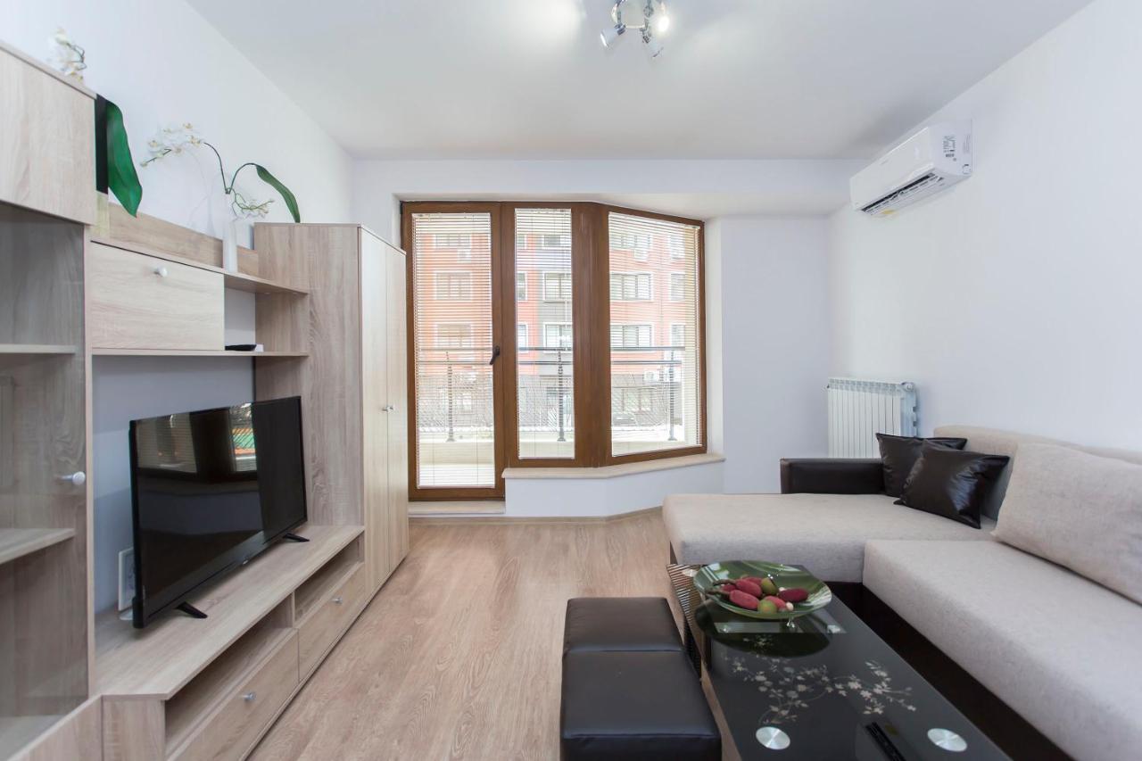 Hotel de apartamente Modern And Bright Near Center - Free Parking Sofia