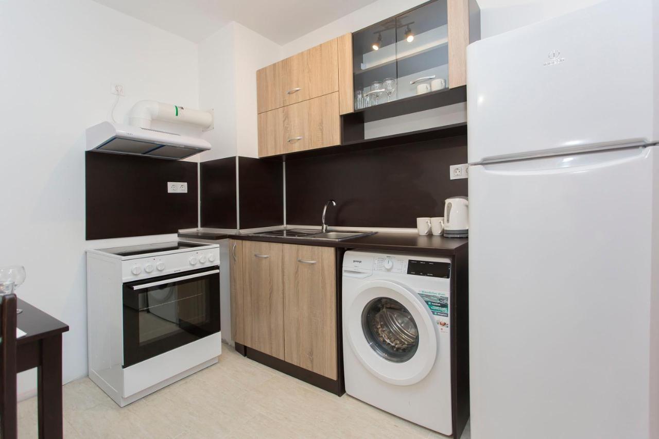 Modern And Bright Near Center - Free Parking Hotel de apartamente Sofia