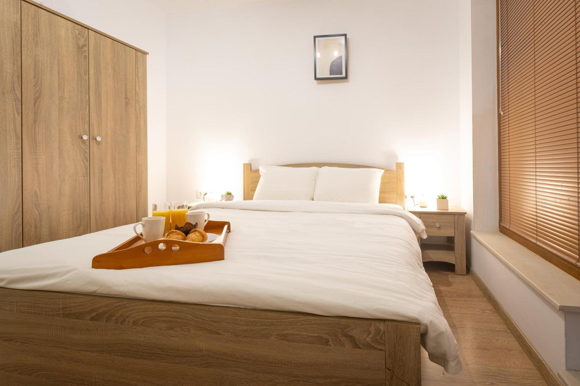 Aparthotel Modern And Bright Near Center - Free Parking Sofia